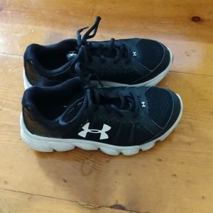 Kids under armour shoes